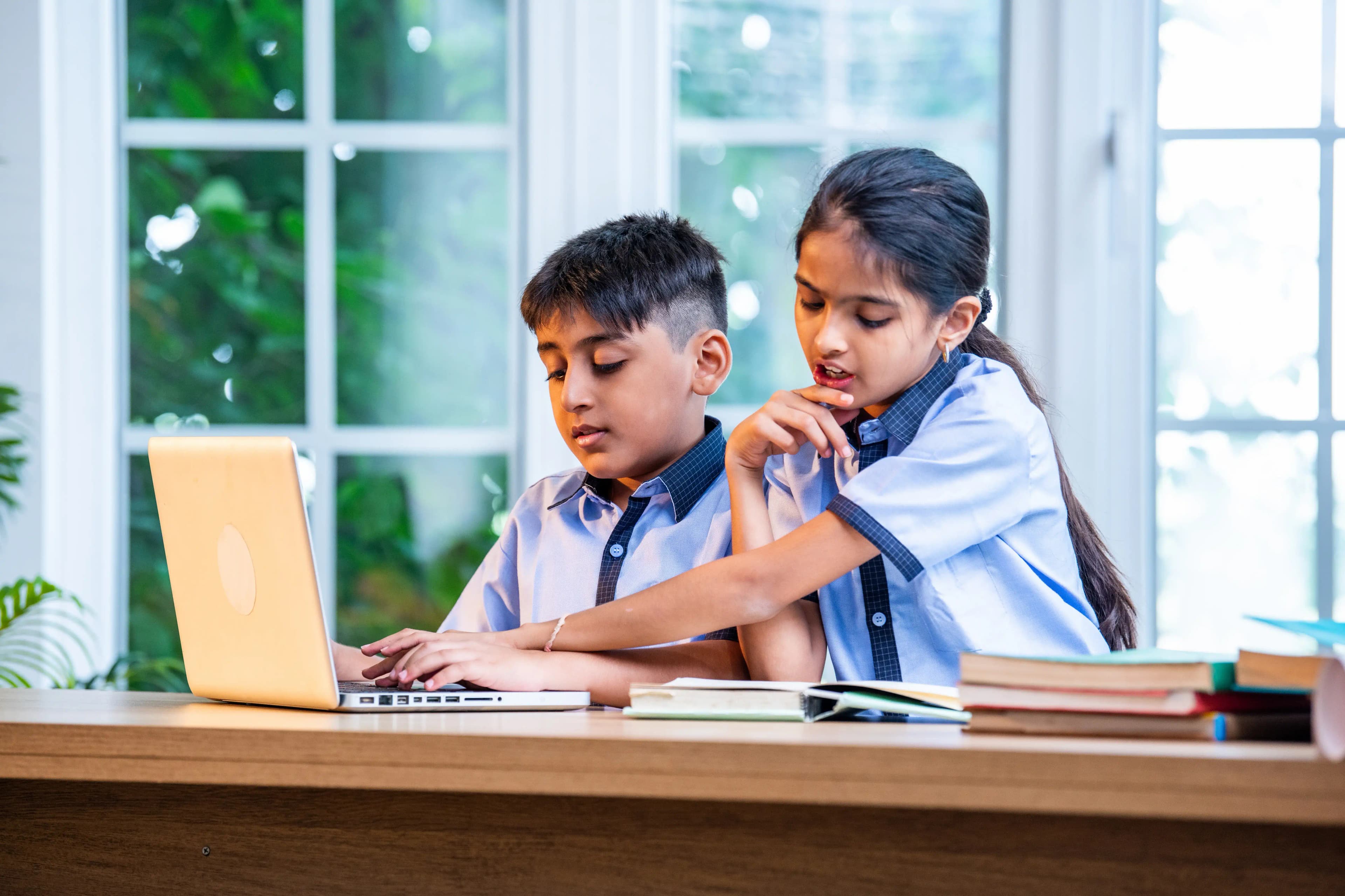 EdTech / Online Learning Breadcrumb Background